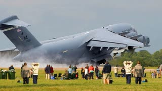 Удивительные моменты с самолетами и вертолетами, снятые на камеру