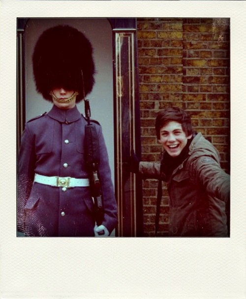 Логан Лерман фотография #1