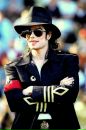 Michael Jackson фотография #40 (источник - https://vk.com/id136689961)